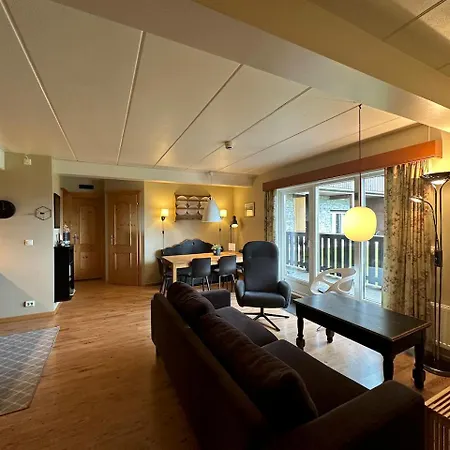 Cozy Ground-floor In Apartment